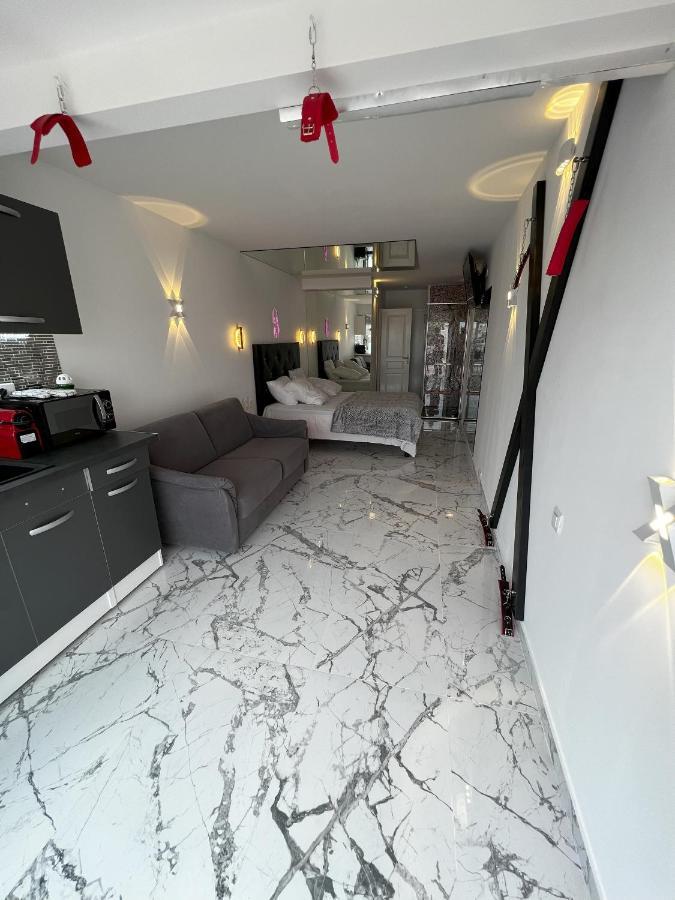 Fetish Studio Agde Buitenkant foto